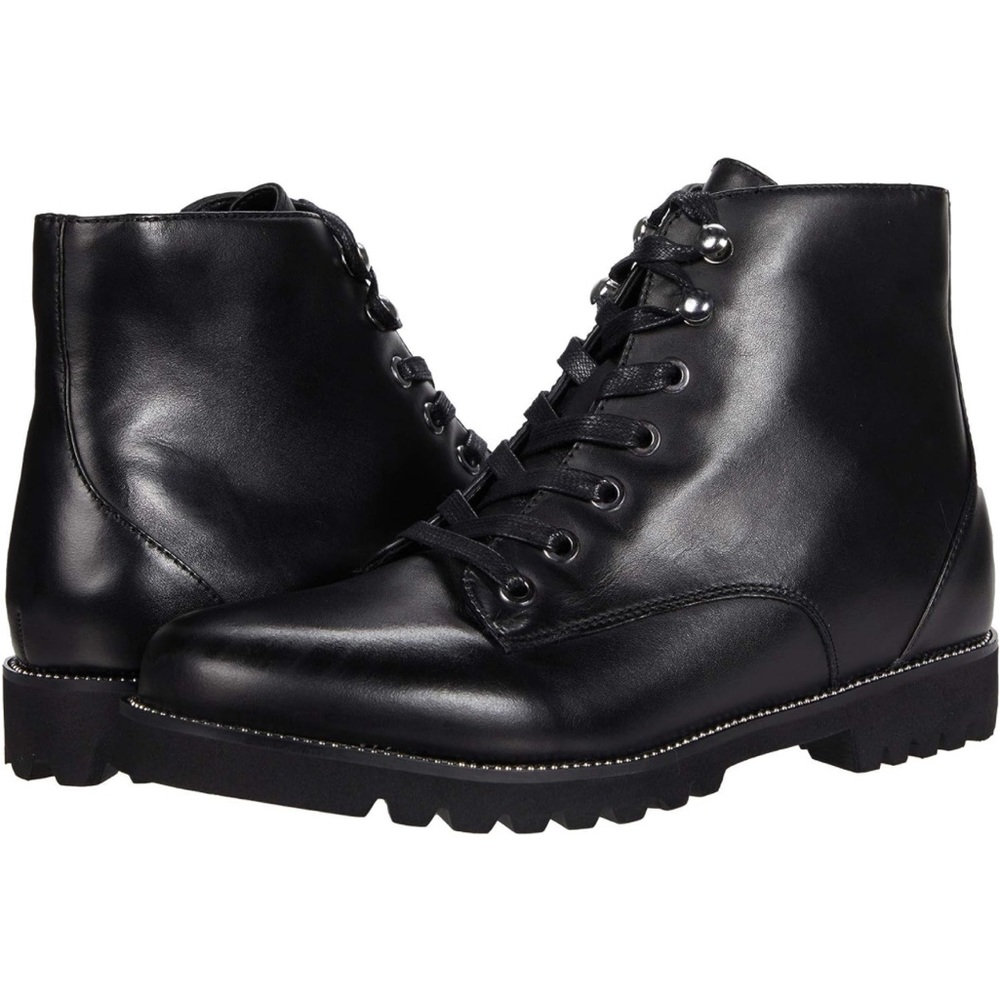 BLONDO lace up leather bootie